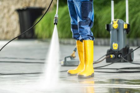 What is the Difference Between Soft Washing and Pressure Washing?