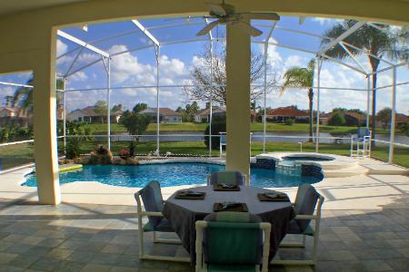 Pool Deck Cleaning